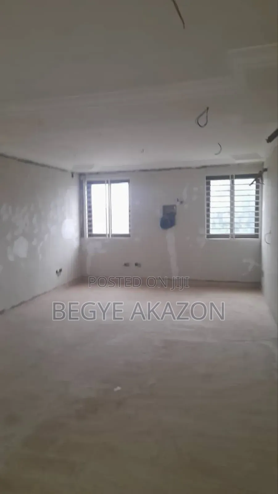 8bdrm House in Begye, Weija for sale