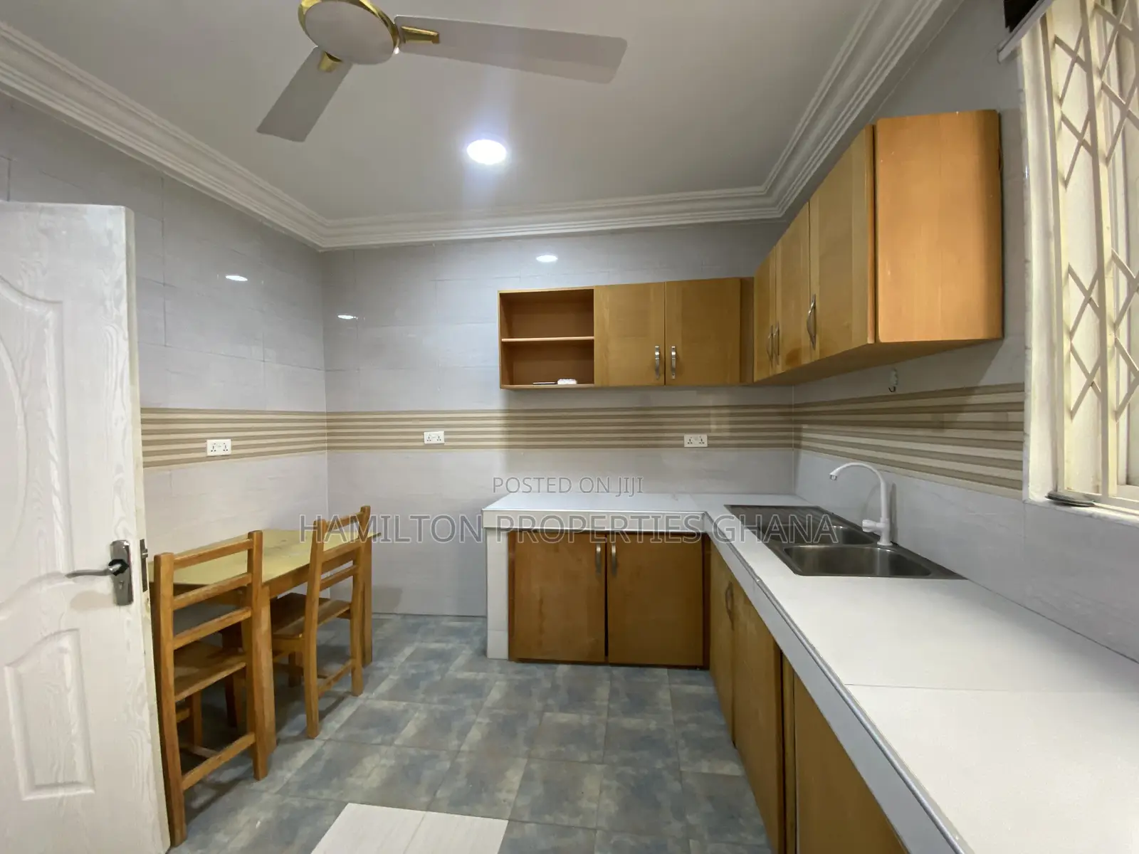 2bdrm Apartment in School Junction for rent