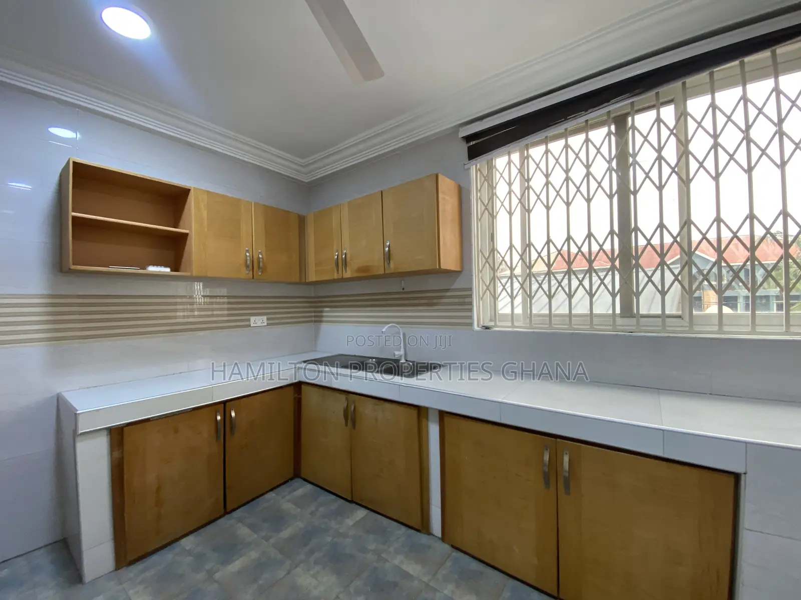 2bdrm Apartment in School Junction for rent