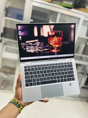 Laptop HP EliteBook x360 1030 G7 16GB Intel Core i7 SSD 256GB