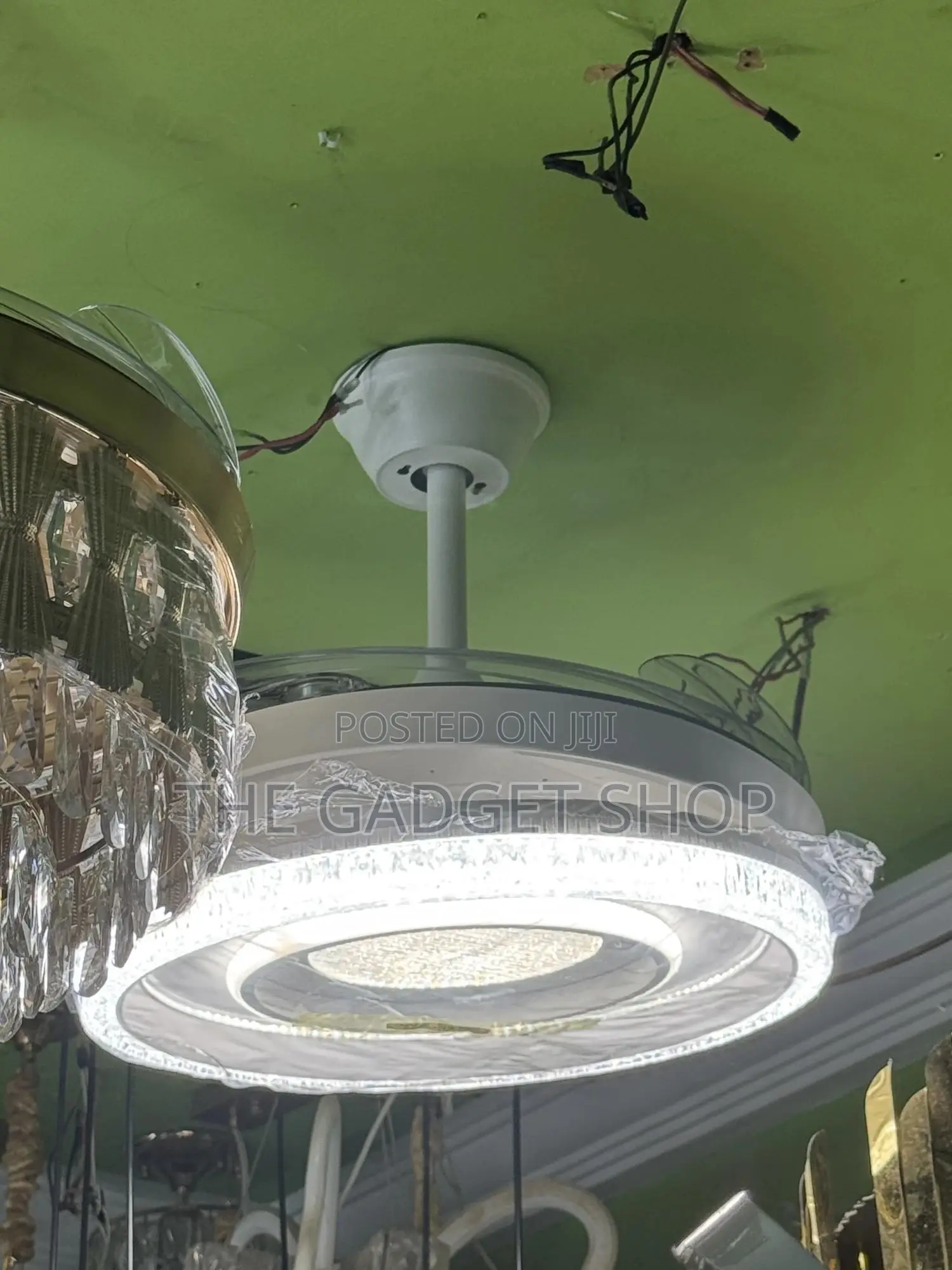 Modern Ceiling Fan With Light