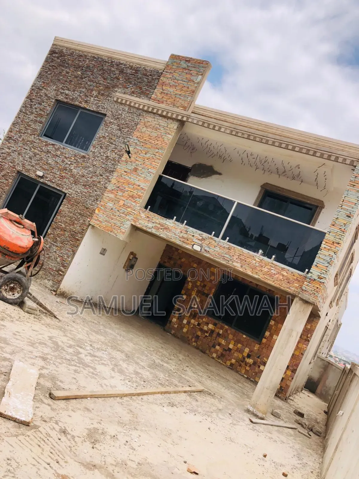 Furnished 4bdrm Duplex in Gbawe, Bullemin for sale