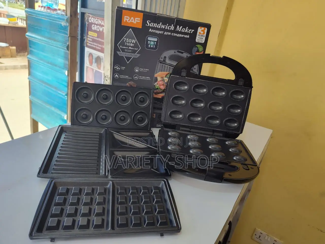 Raf 8 Slice Sandwich Maker
