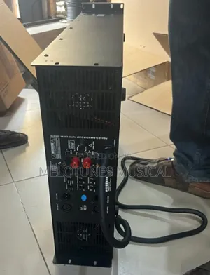 Titanic St 3000 Power Amplifier