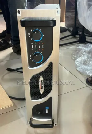 Titanic St 3000 Power Amplifier