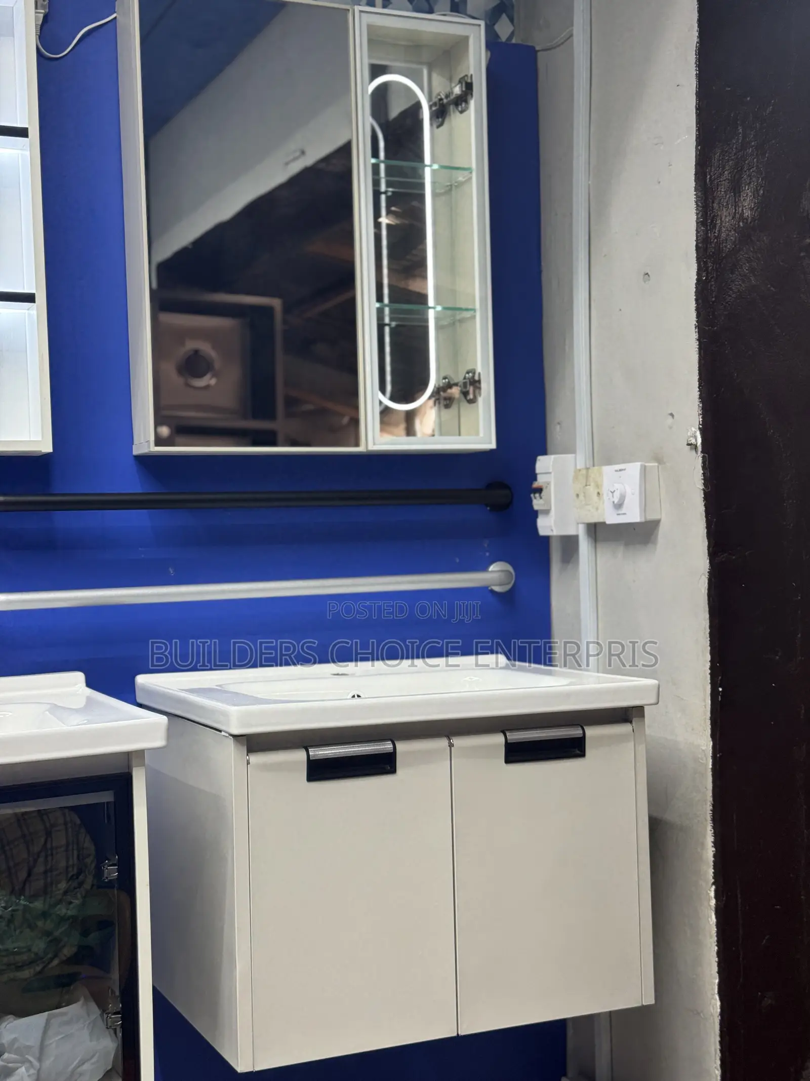 Cabinet Basin With Cabinet Mirror 60cmm