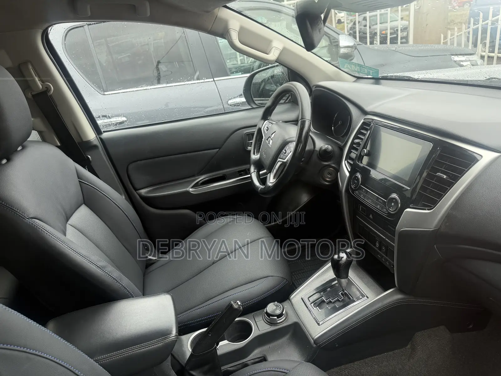 Mitsubishi L200 Double Cab 2.4 181hp 4WD 2020 Silver