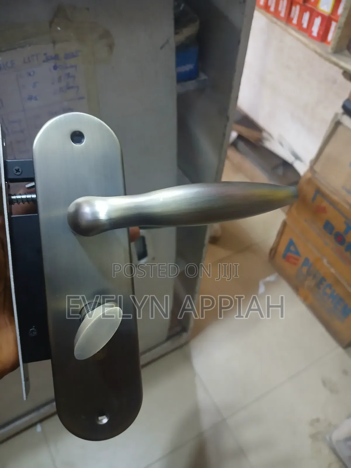 Kenyos Toilet Lock
