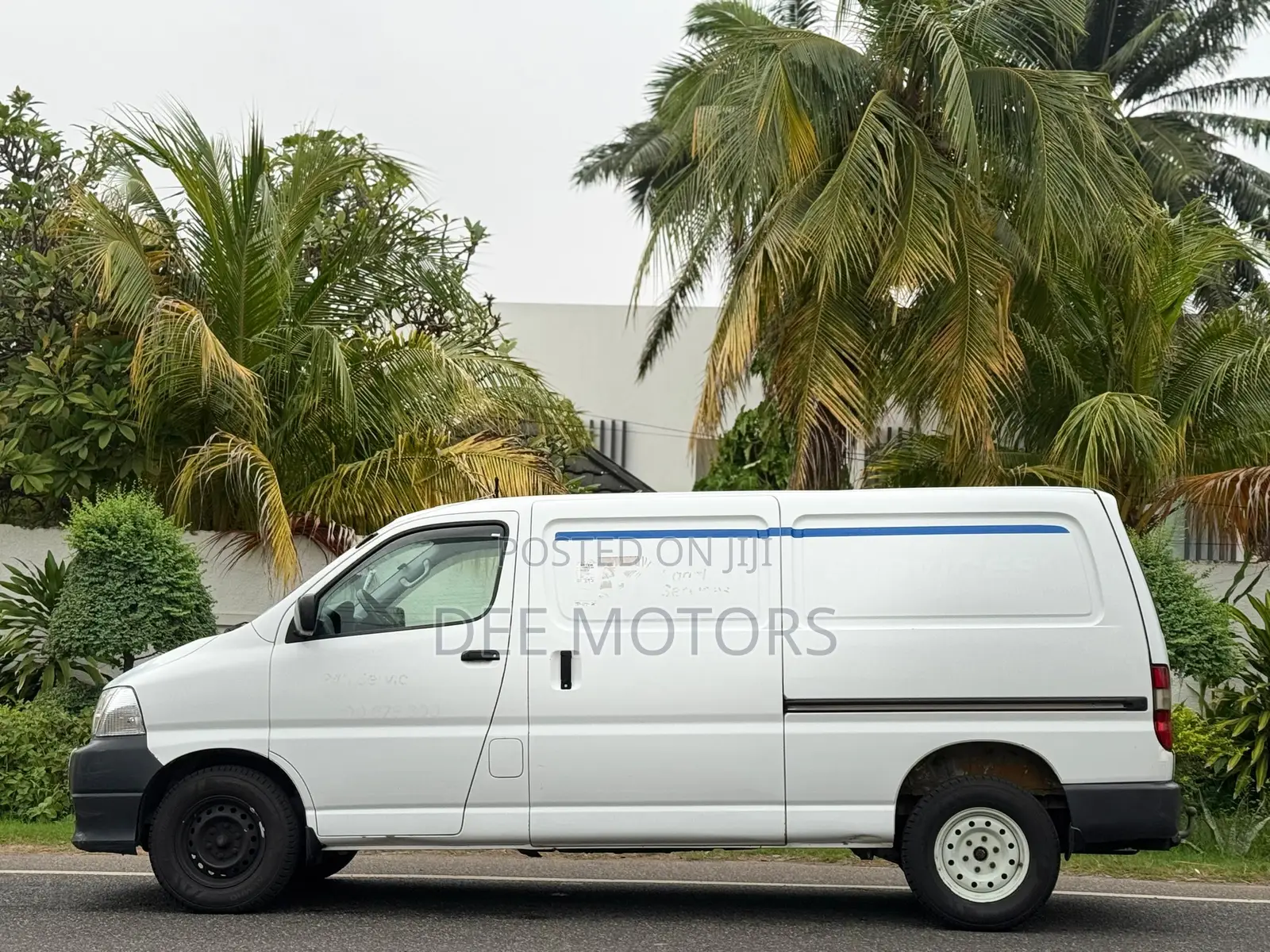 Toyota HiAce SV Premium 2013 White
