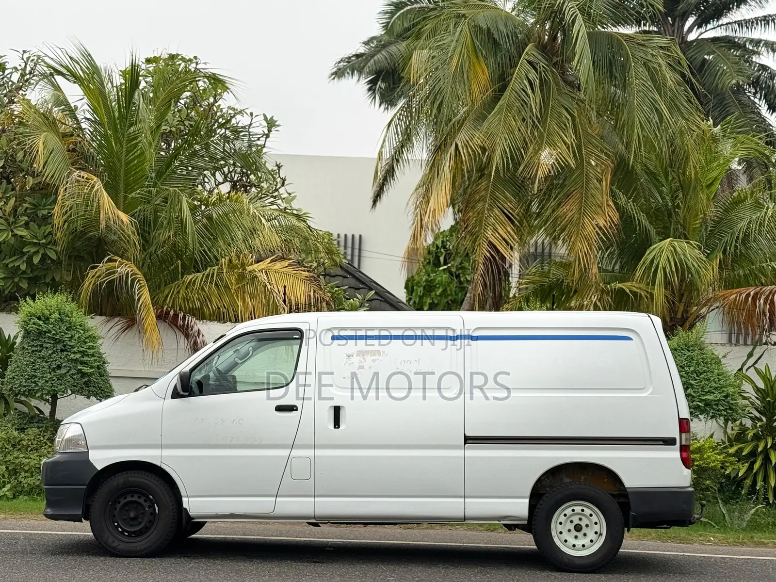 Toyota HiAce SV Premium 2013 White
