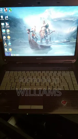 Laptop Sony VAIO PCG-7D1M 4GB Intel Pentium HDD+SSD 256GB