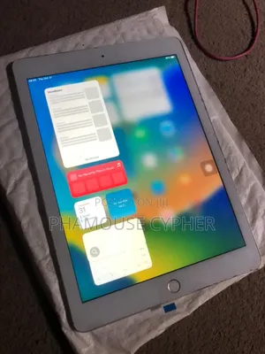 Apple iPad 5 (2022) 128 GB Gray