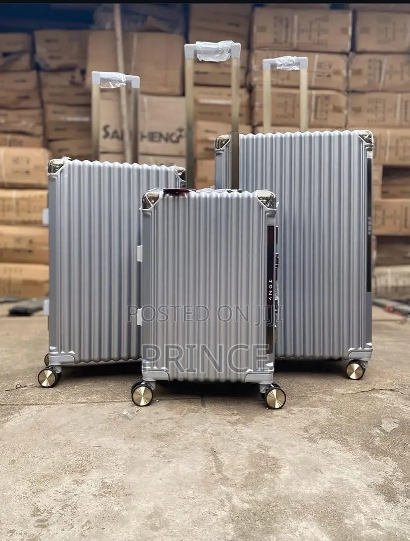 3 in 1 Pack Polycarbonate Suitcase