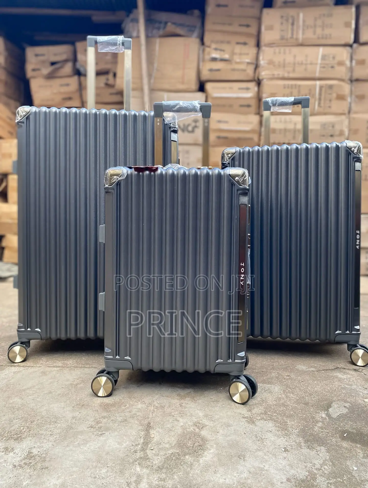 3 in 1 Pack Polycarbonate Suitcase
