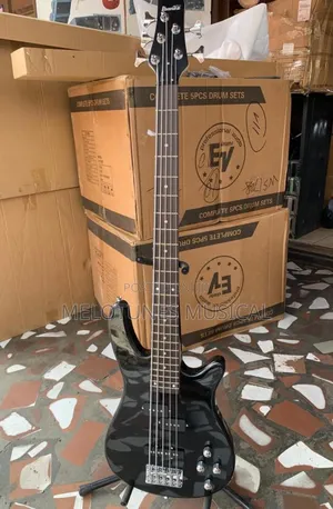 Photo - Black Ibanez Passive Bass Guitar (5strings)