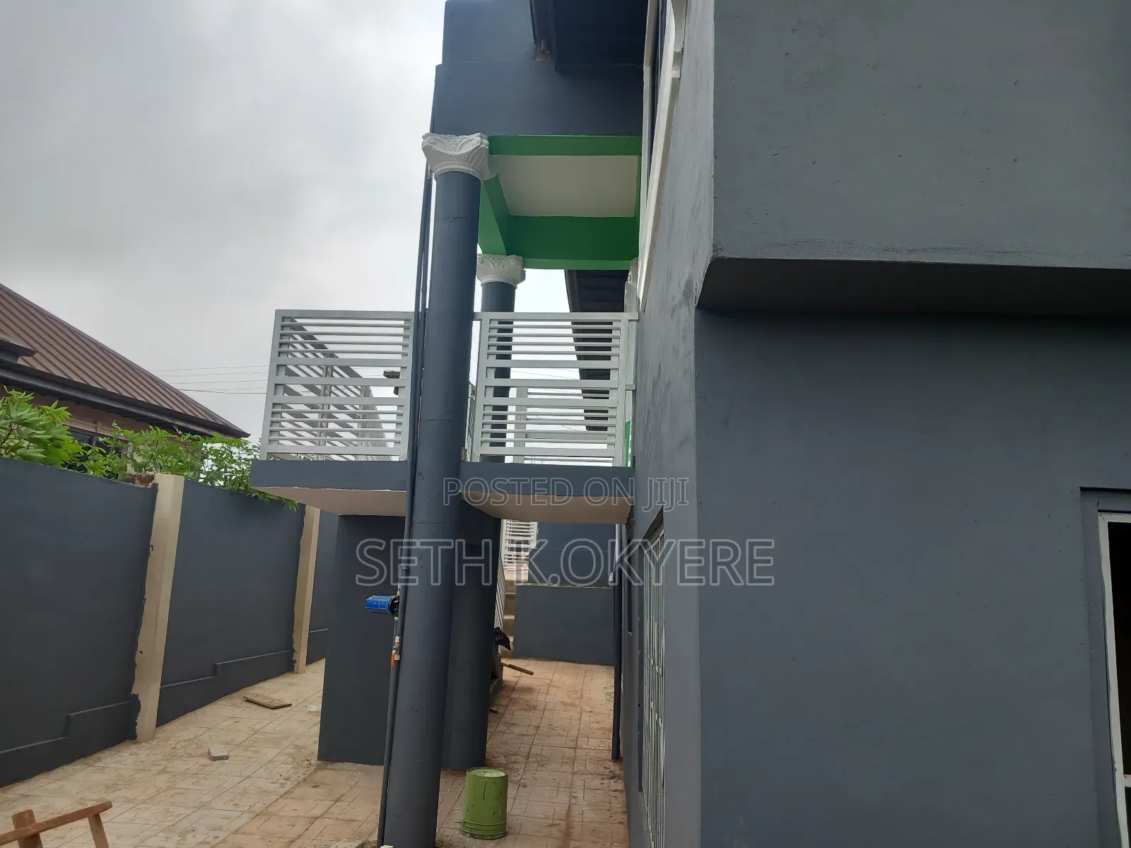 10bdrm House in Vidset Ltd, Ejisu-Juaben Municipal for sale