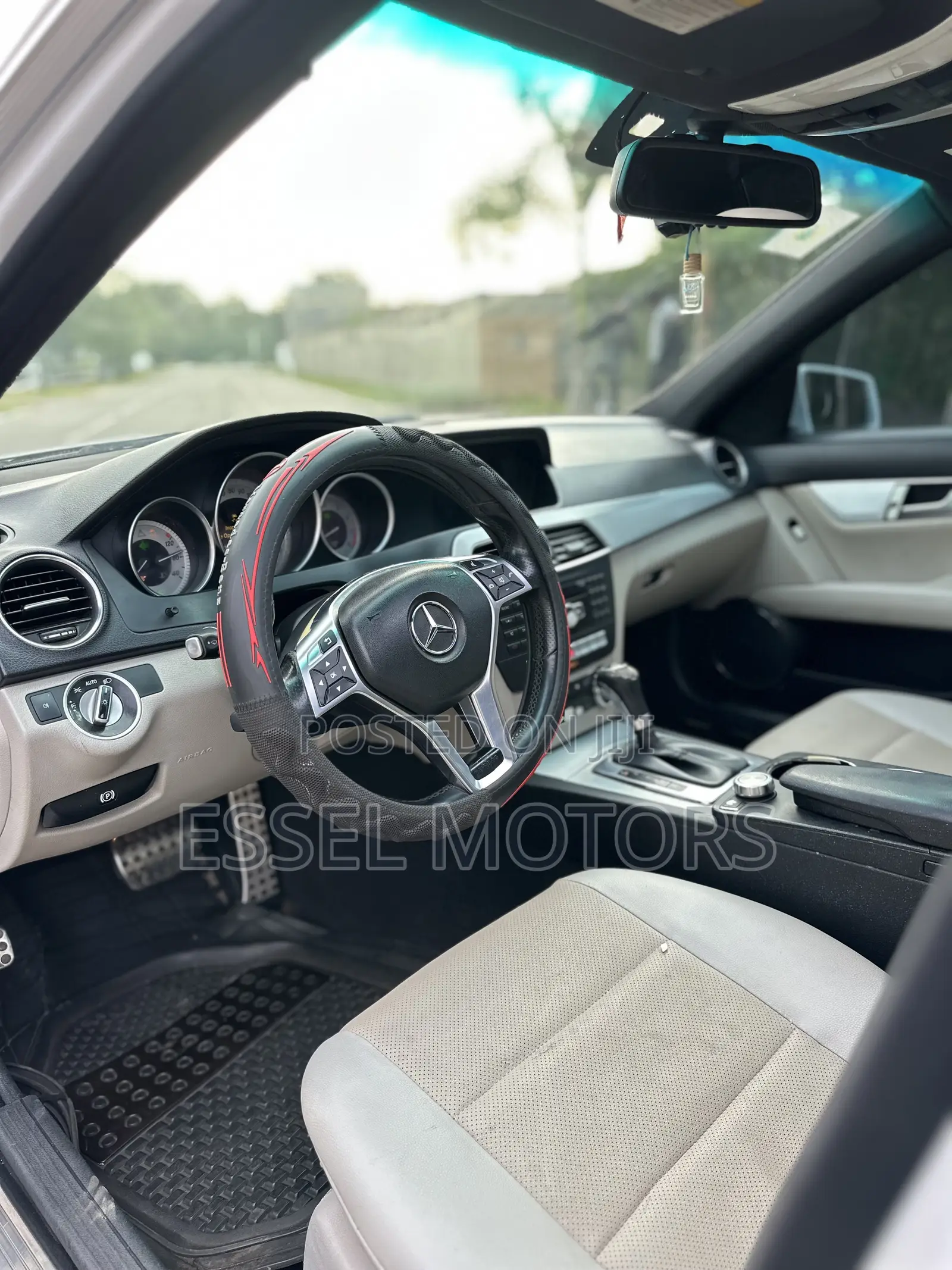 Mercedes-Benz C250 2014 White