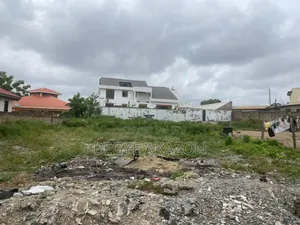 2 Plots of Land for Sale at East