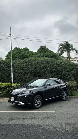 Toyota Venza Limited AWD 2024 Black