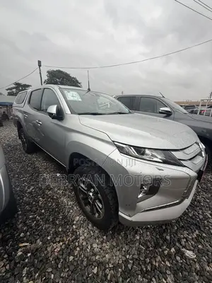 Mitsubishi L200 Double Cab 2.4 181hp 4WD 2020 Silver