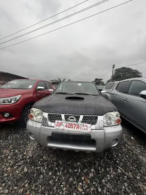Nissan Navara 2.5 dCi 2010 Black