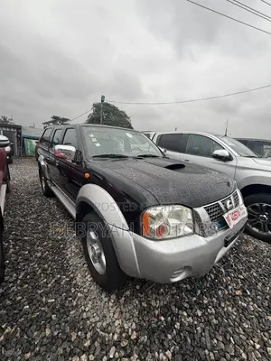 Nissan Navara 2.5 dCi 2010 Black