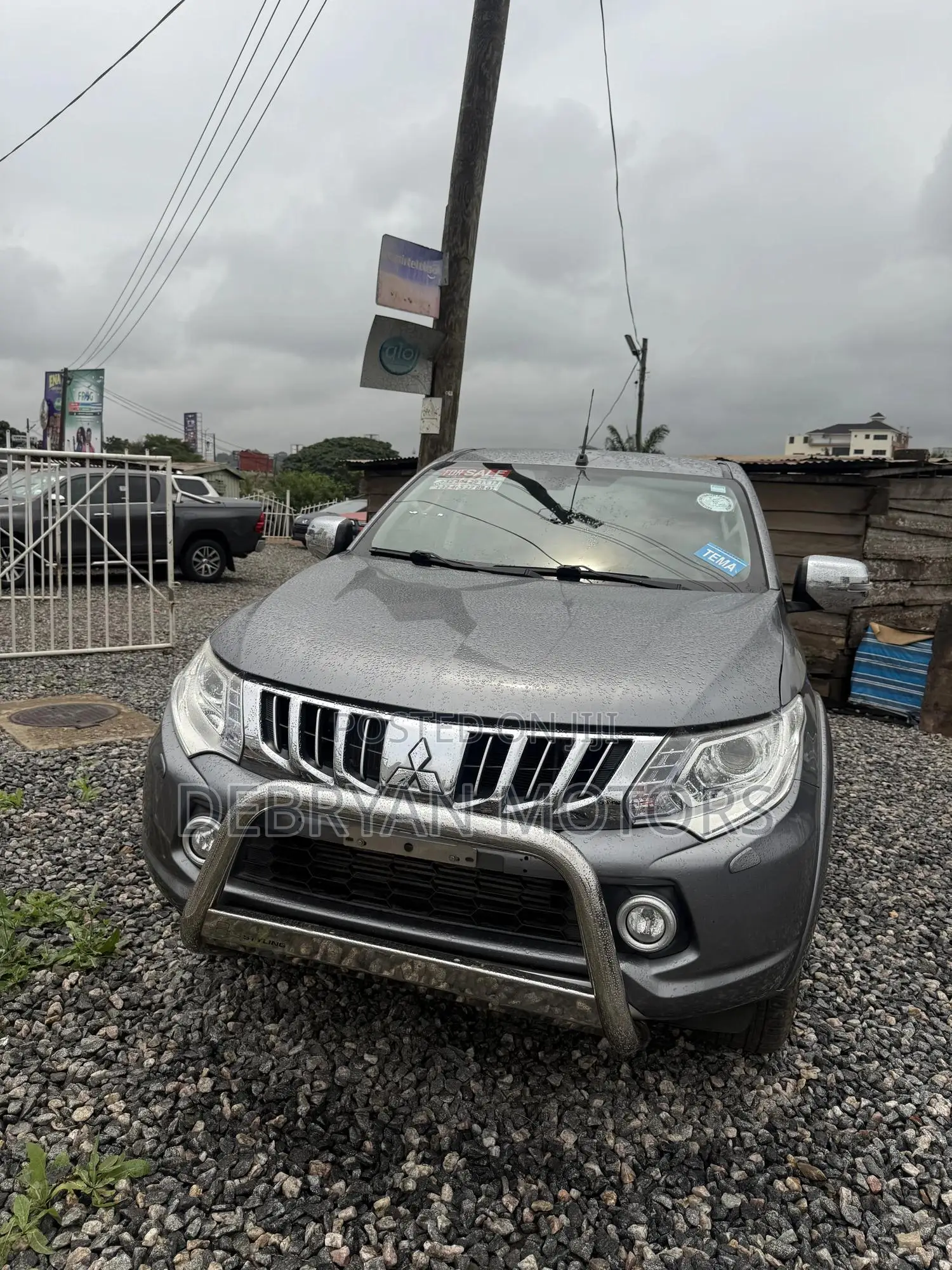 Mitsubishi L200 Double Cab 2.4 181hp 4WD 2016 Gray