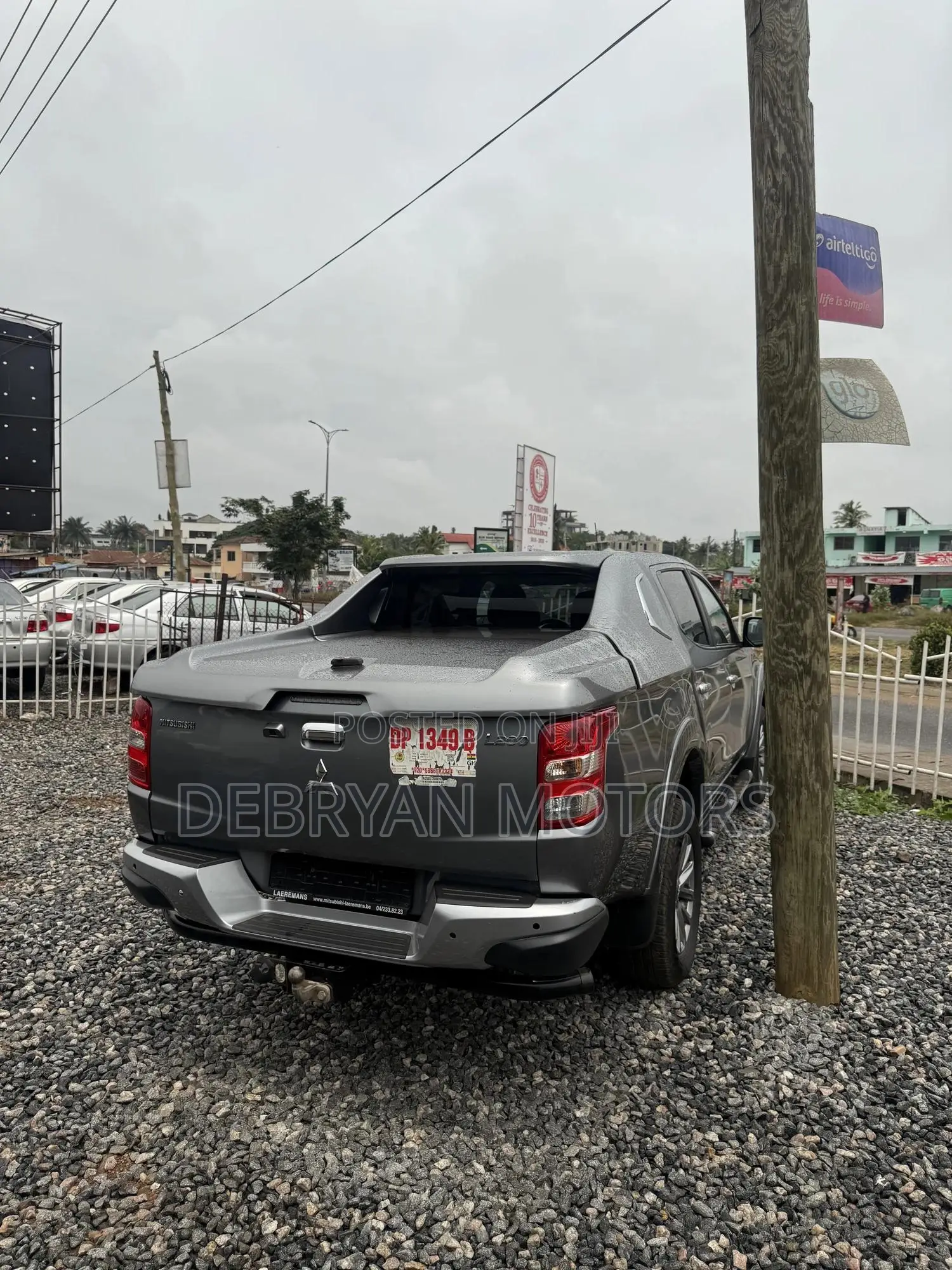 Mitsubishi L200 Double Cab 2.4 181hp 4WD 2016 Gray
