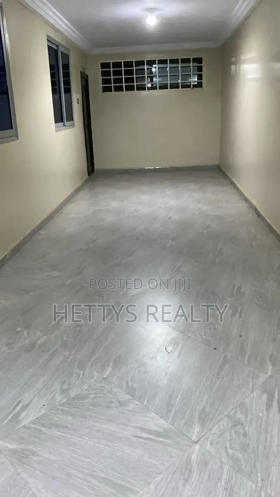 20bdrm Apartment in Kumasi Metropolitan for sale