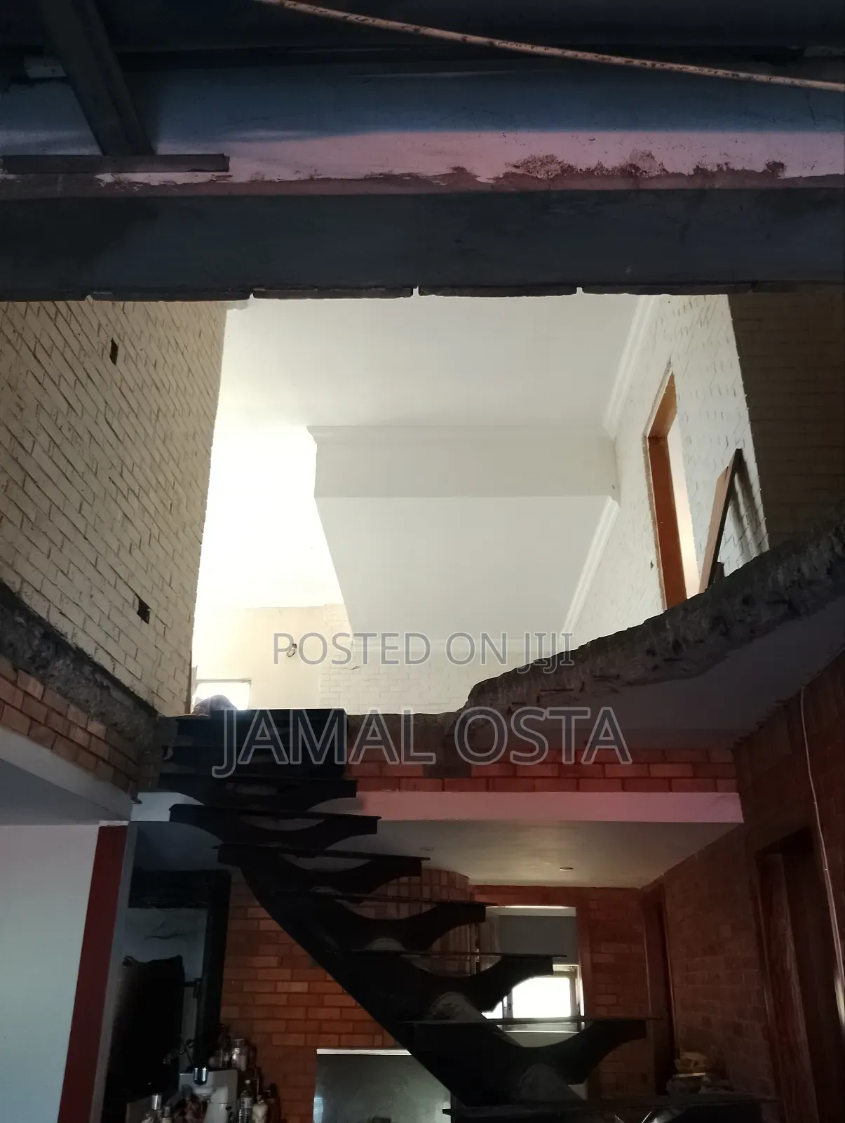 5bdrm House in North Dzonwulu, Dzorwulu for sale