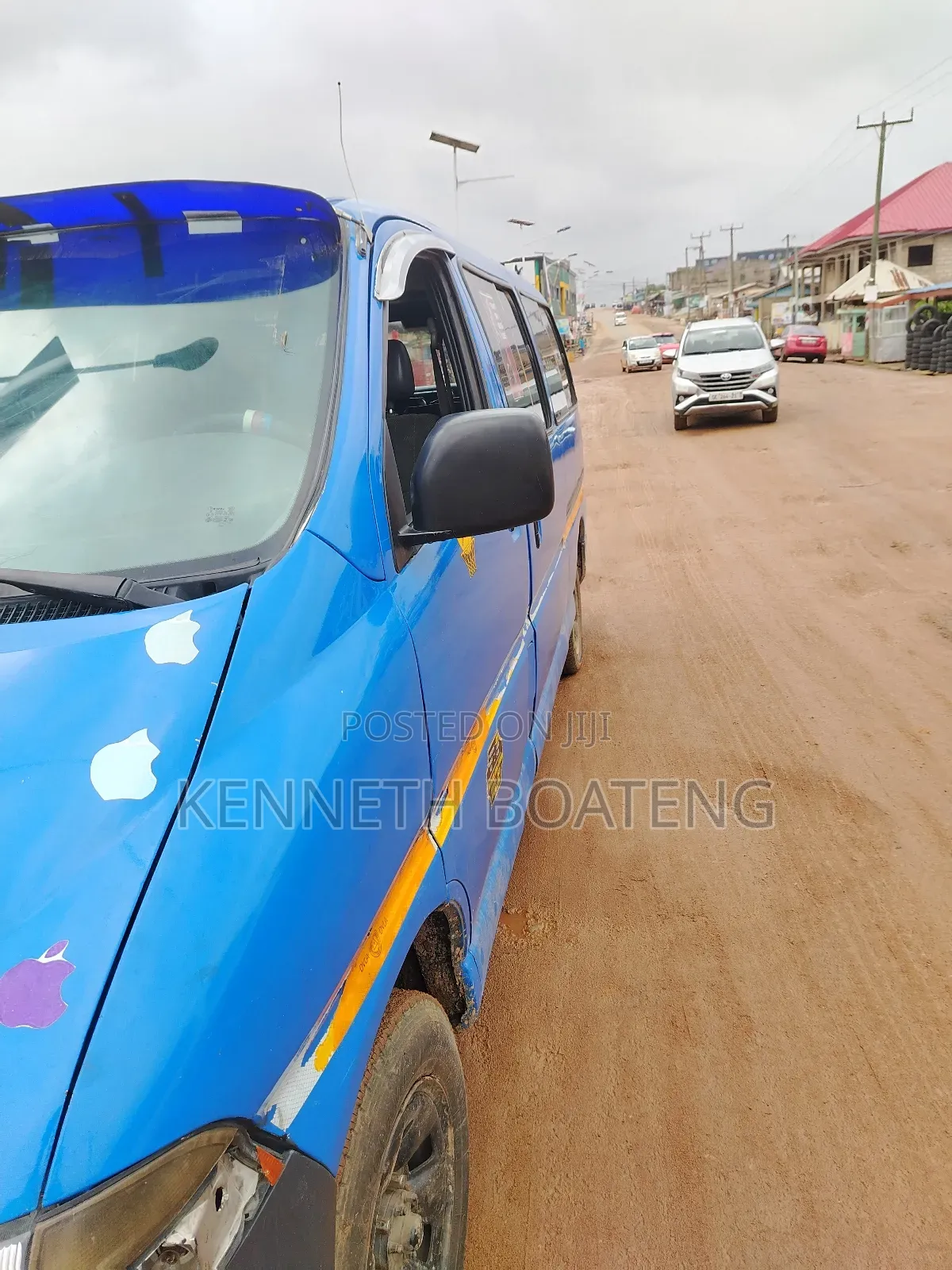 Toyota HiAce 2006 Blue