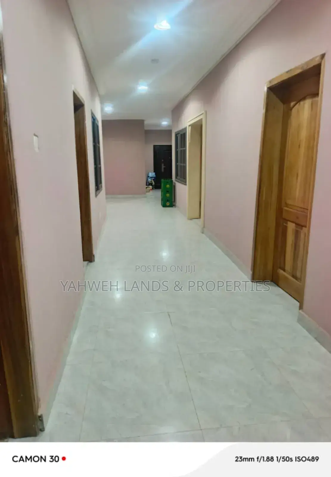 7bdrm House in Mamprobi for sale
