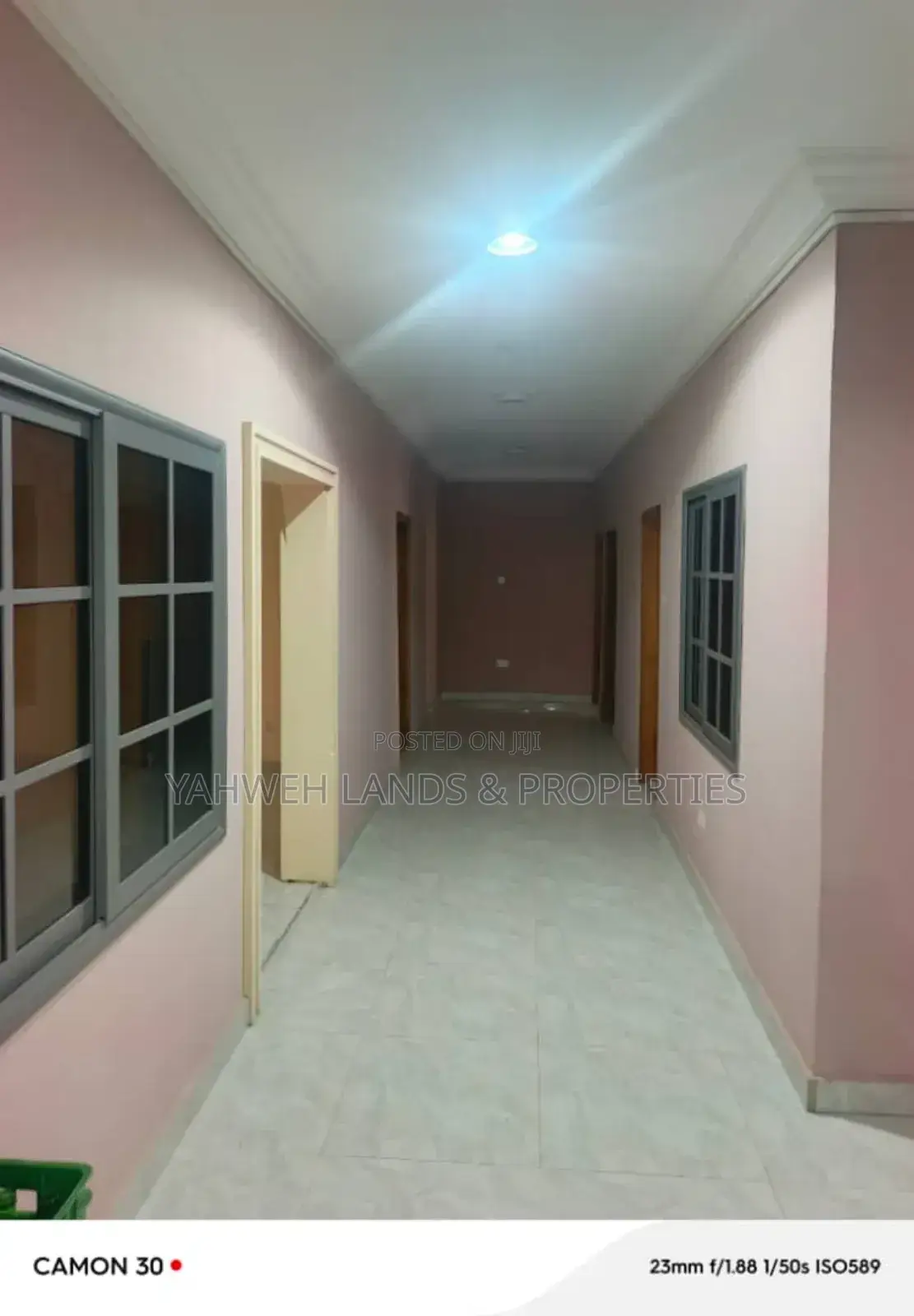 7bdrm House in Mamprobi for sale
