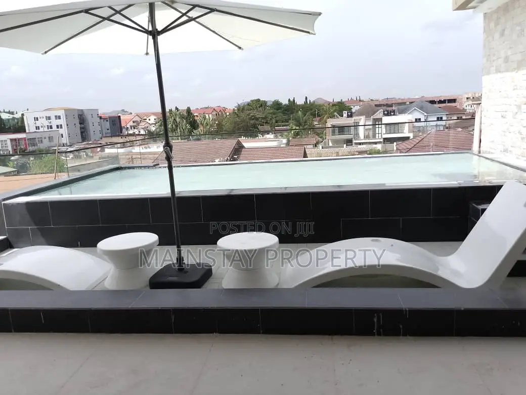 5bdrm House in East Legon for sale