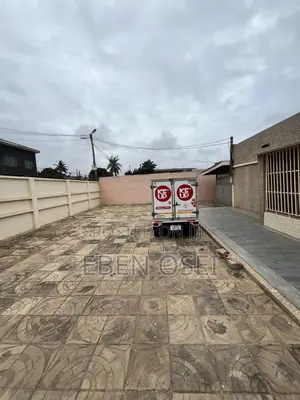 4bdrm House in Dansoman for rent