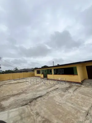 4bdrm Apartment in Dansoman for rent