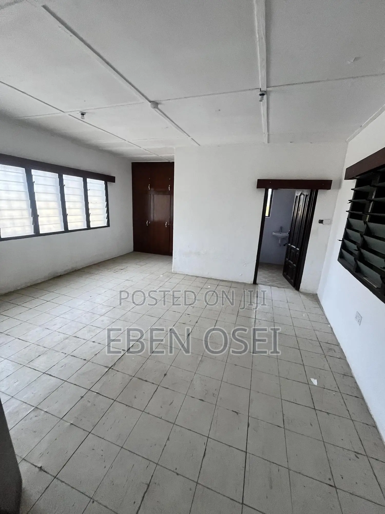 4bdrm Apartment in Dansoman for rent