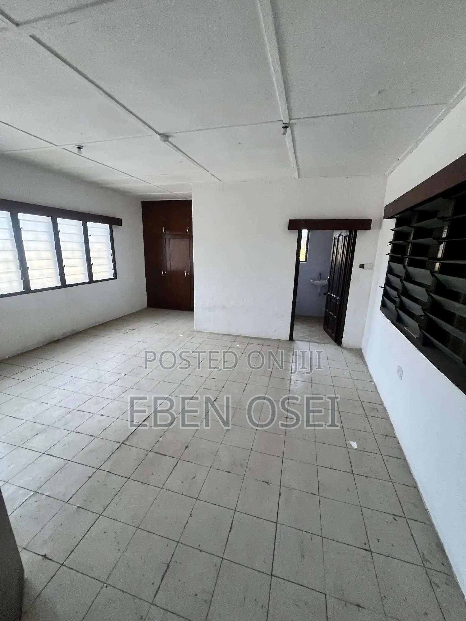 4bdrm Apartment in Dansoman for rent