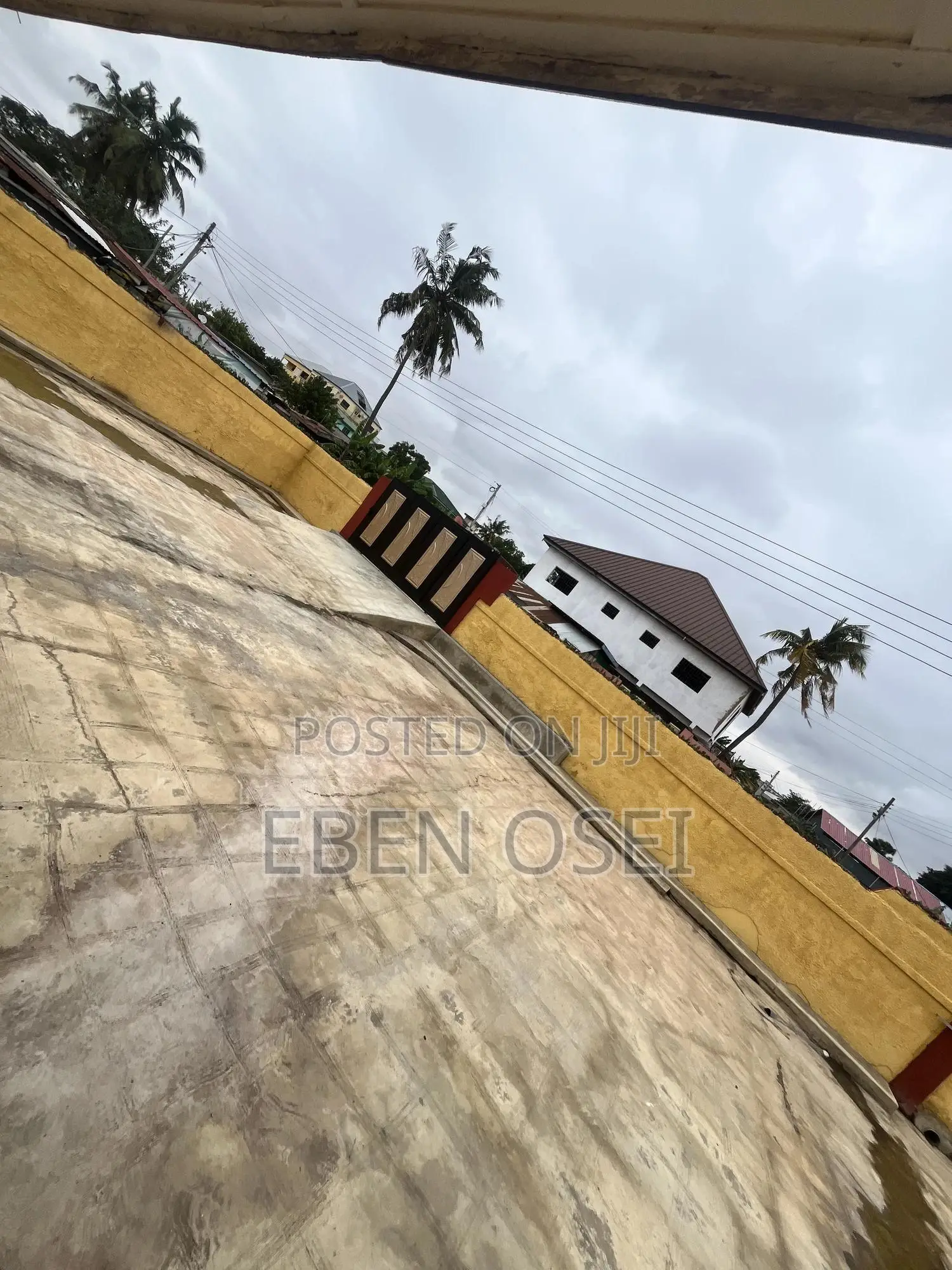 4bdrm Apartment in Dansoman for rent