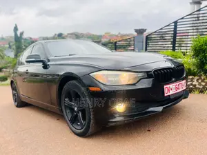 BMW 320i Sedan RWD 2015 Black