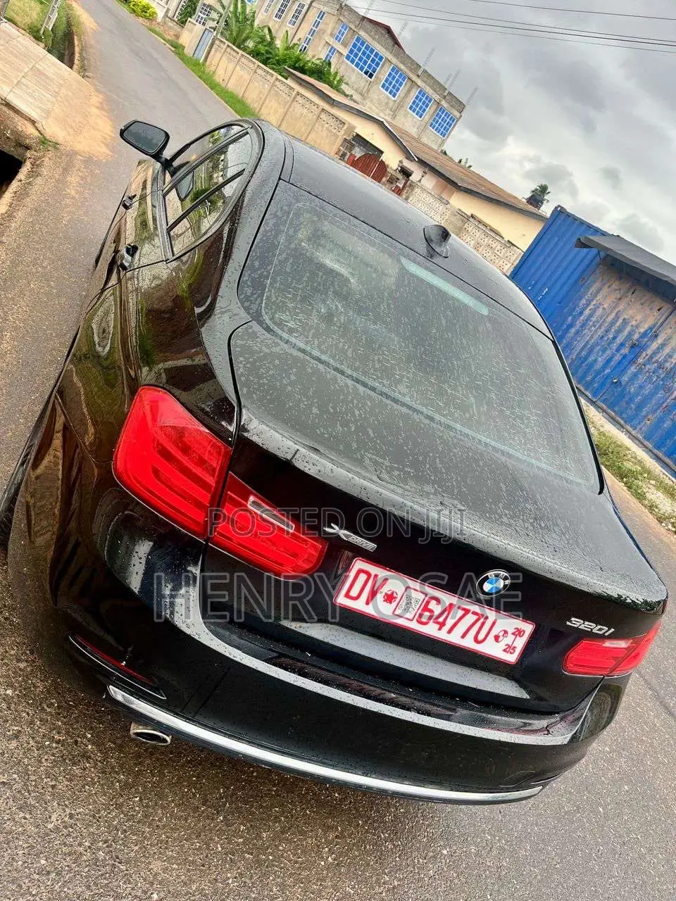 BMW 320i Sedan RWD 2015 Black