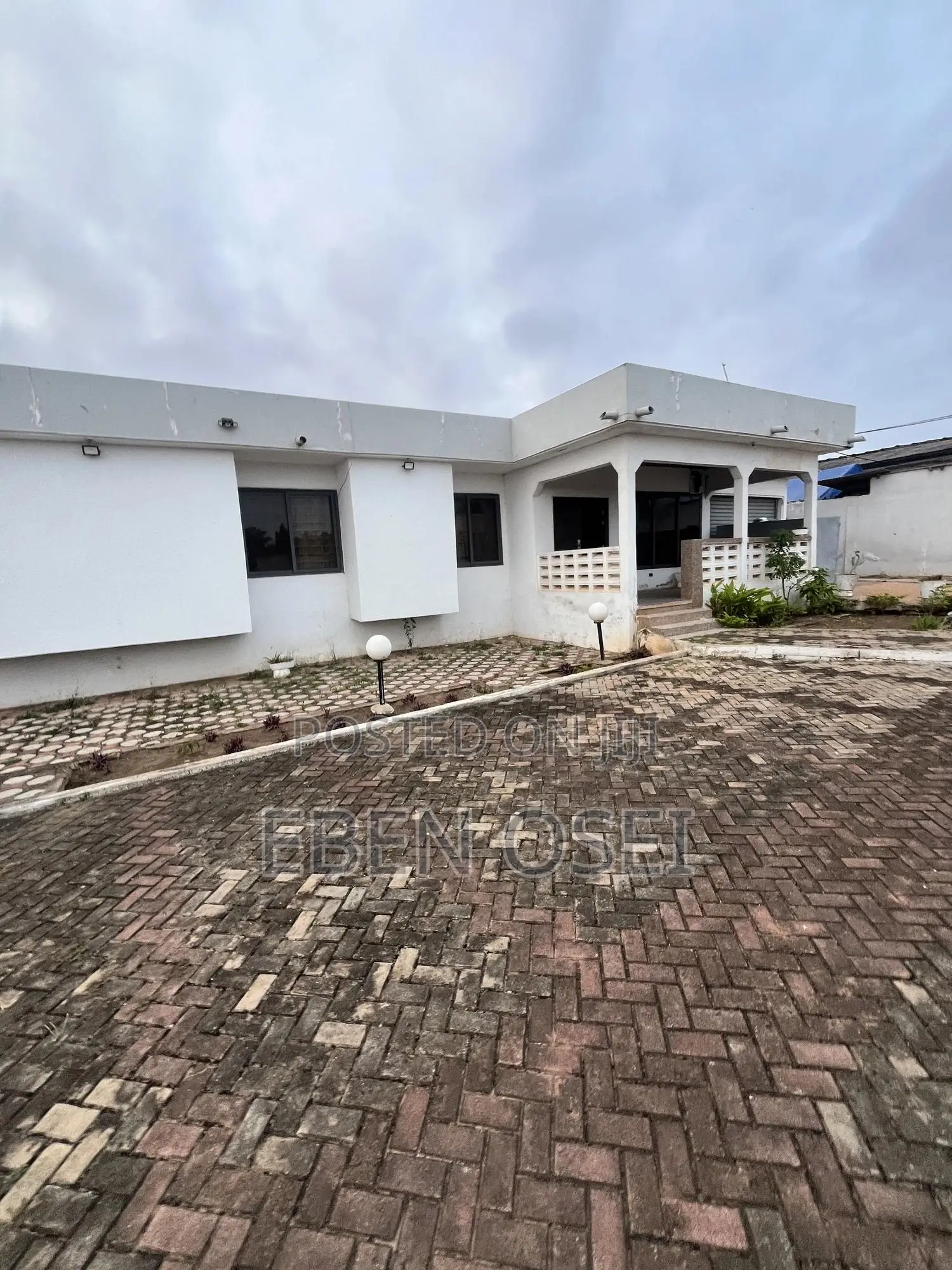 4bdrm House in Dansoman for rent
