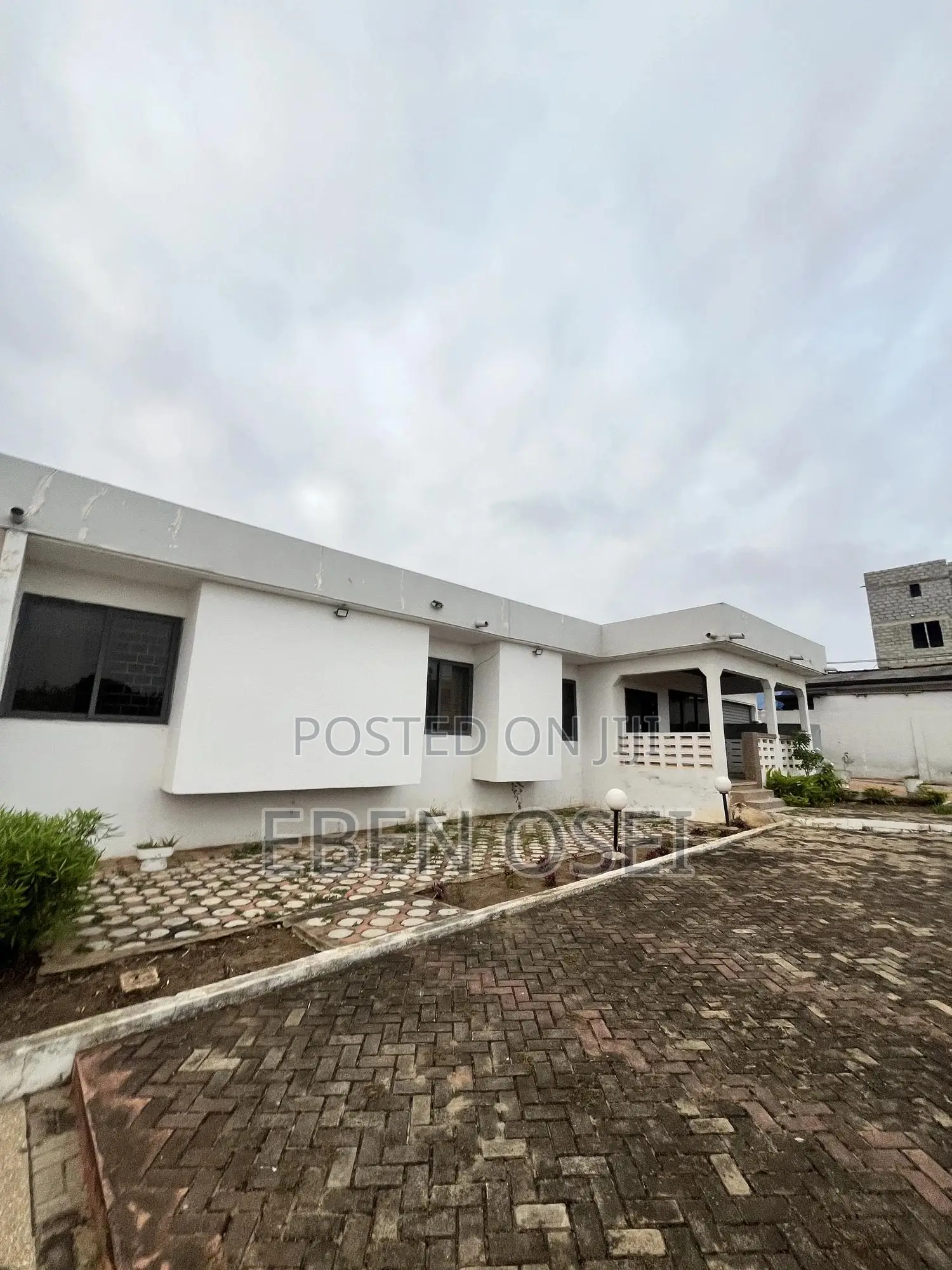 4bdrm House in Dansoman for rent