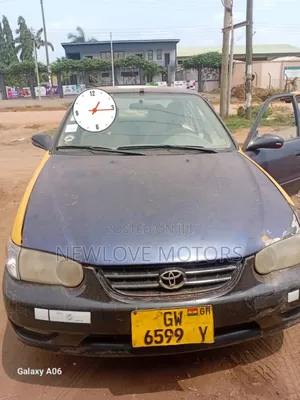 Photo - Toyota Corolla 1999 Blue
