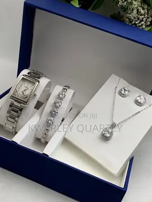 Ladies Jewelry Set