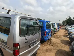 Toyota HiAce 2008 Blue