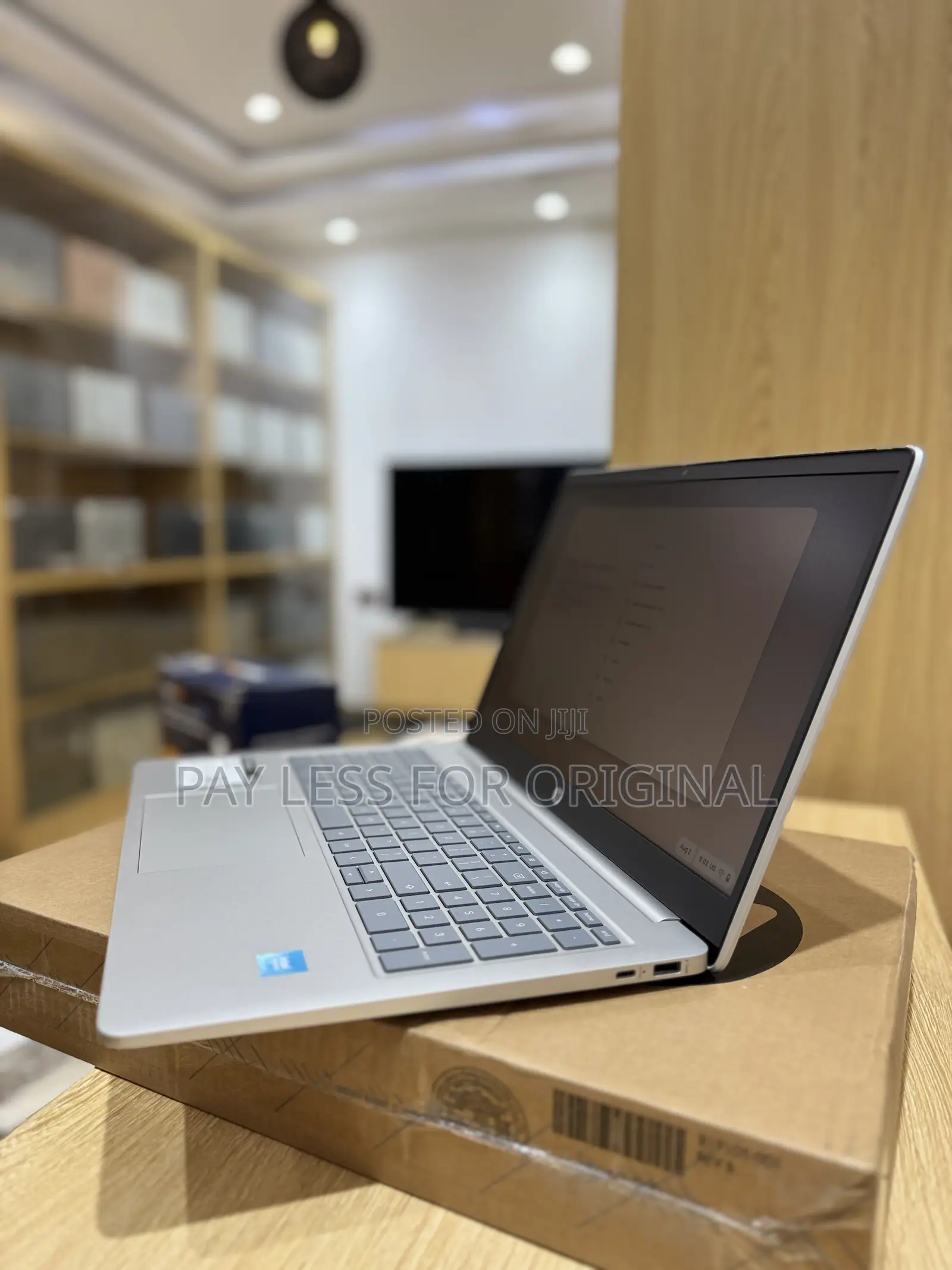 New Laptop HP Chromebook 8GB Intel SSD 60GB