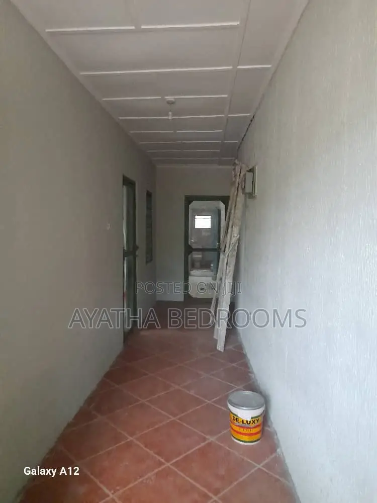 3bdrm Apartment in Ayathar Bedroom, New Town for rent