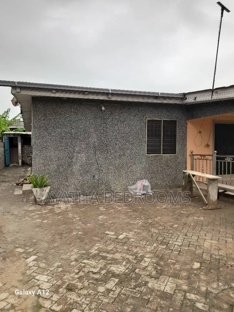 3bdrm Apartment in Ayathar Bedroom, New Town for rent