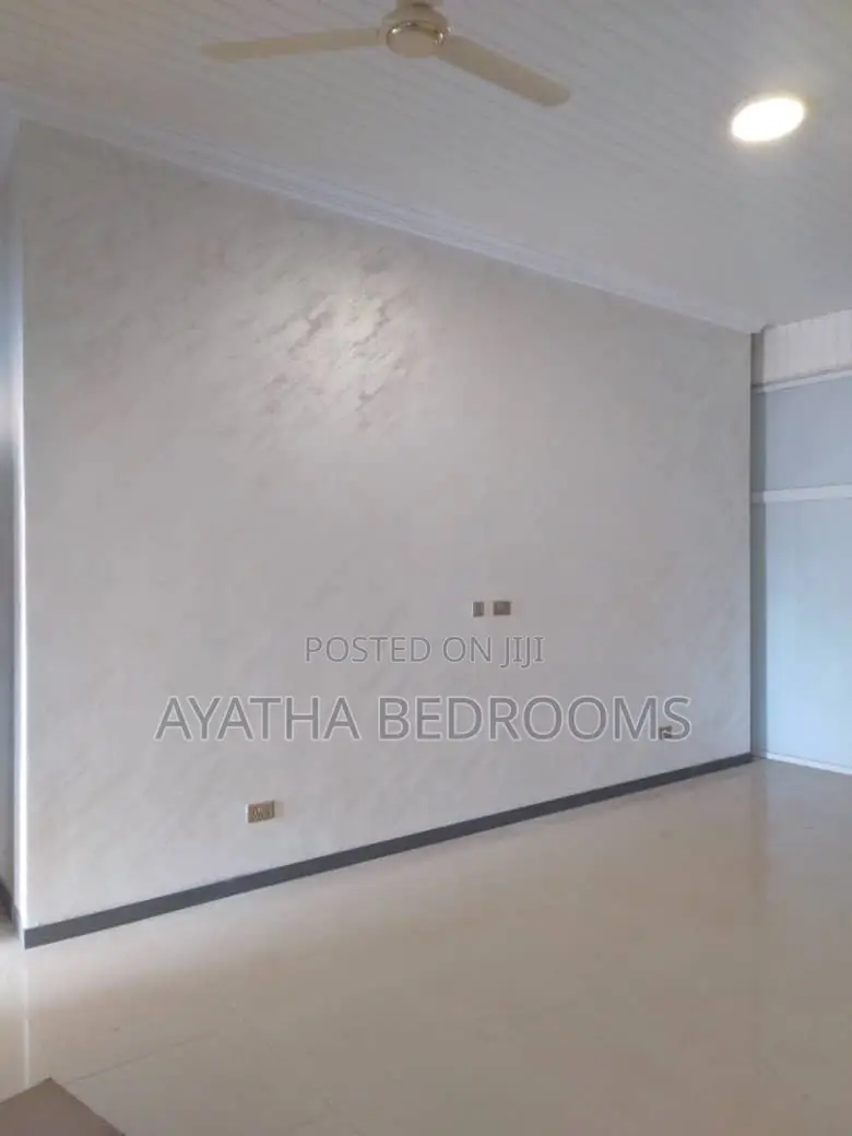3bdrm House in Ayathar Bedroom, New Town for rent